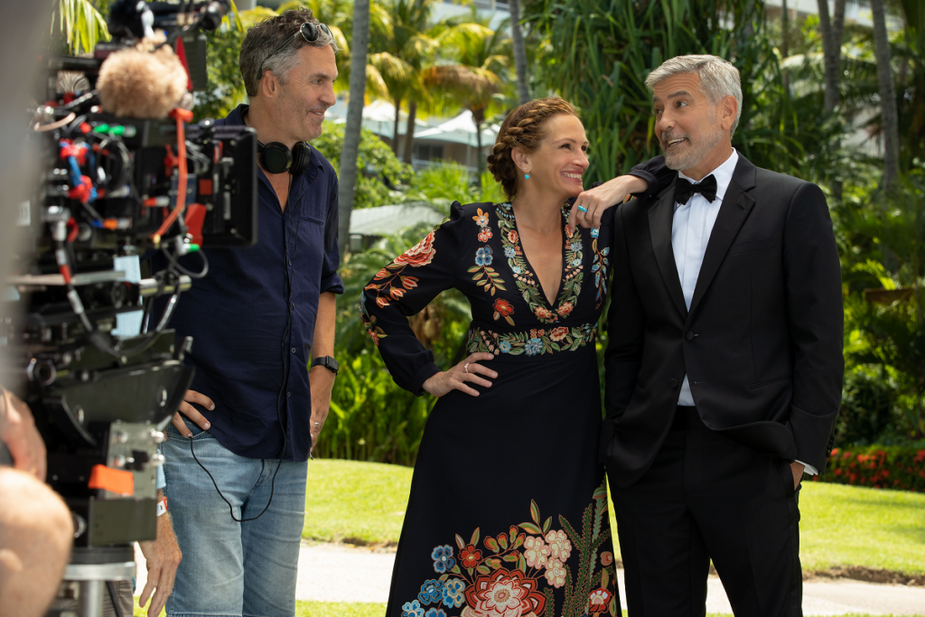 Julia Roberts e George Clooney nos bastidores de Ingresso para o Paraíso