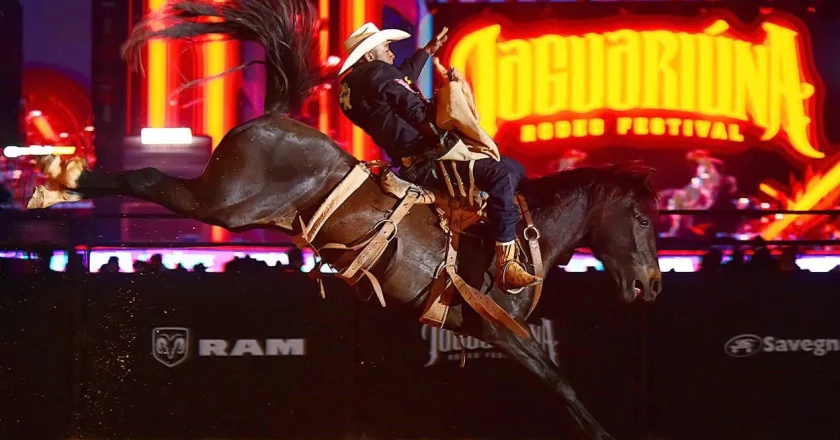 Jaguariúna Rodeo Festival, um dos maiores festivais de montaria do mundo, acolhe competições de elite