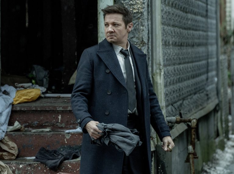 Paramount+ divulga trailer da terceira temporada de Mayor of Kingstown Jeremy Renner